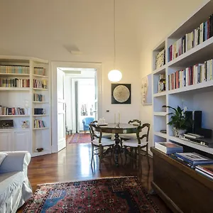 https://a-casa-di-frasquita.sicilyhotelsitaly.net