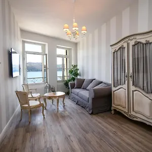 Romantic Benaco Apartment