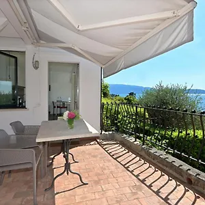 Raoul Apartment