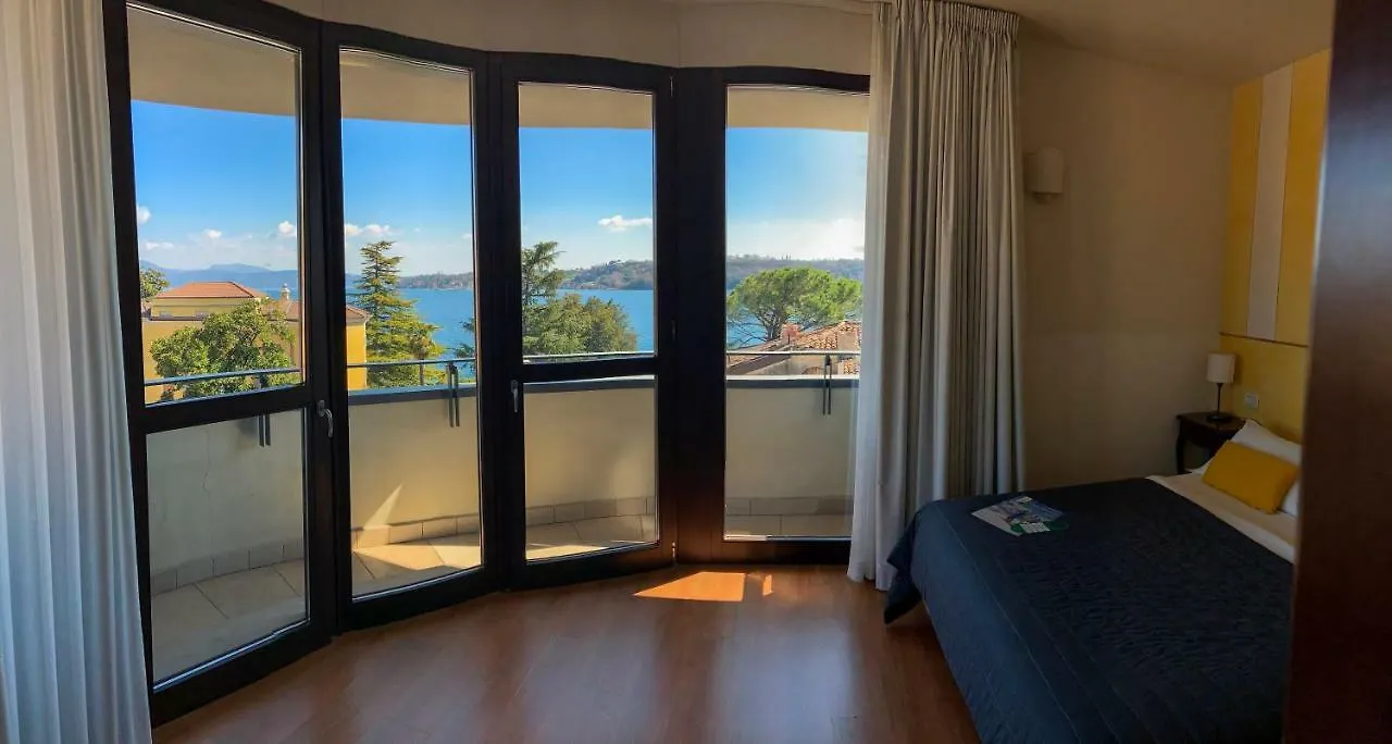 Rivalta Life Style Hotel Salo 4*,